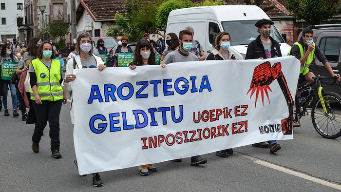 «Borrokarekin segitzeko» konpromisoa berretsi du Aroztak herri ekimenak
