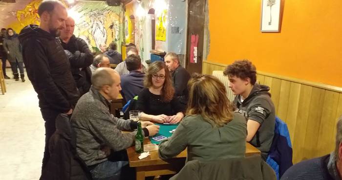 Euskal Herriko Mus Txapelketako kanporaketak Arraiozen eta Donezteben ortziralean