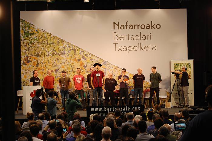 Ekainaren 18an, 19an eta 20an eginen dituzte Nafarroako Bertsolari Txapelketaren aurrekanporaketak