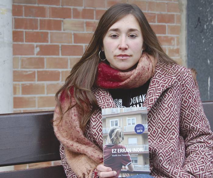 Maddi Ane Txoperena idazlea Senpereko Mediaketan izanen da abenduaren 3an