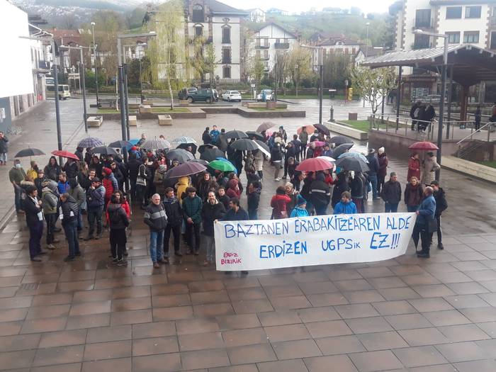 Erdiz Bizirik plataformak Magnaren «manipulazioa eta gezurrak» salatu ditu