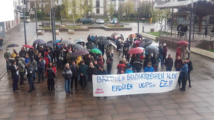Erdiz Bizirik plataformak Magnaren «manipulazioa eta gezurrak» salatu ditu