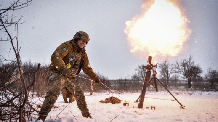 Ukrainako gaztazkaren urteurrenaren gainean mintzatu gara Txente Rekondorekin
