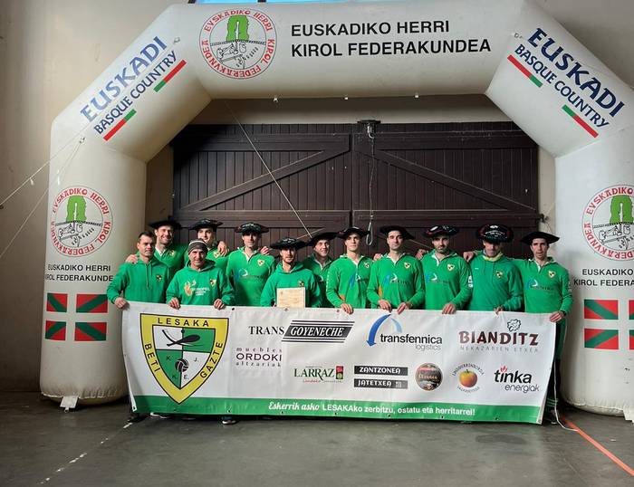 Gizonezkoen 680 kiloko txapela jantziz hasi du Euskal Herriko sokatira txapelketa Beti Gaztek