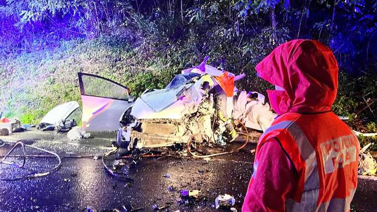 Istripu larri bat Igantzin kamioi baten eta auto baten artean