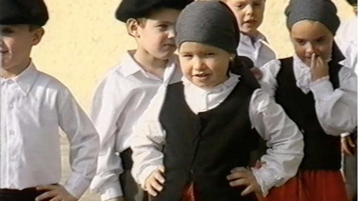 Igantziko bestak 2001: abesbatza, dantza saioa, herri kirolak eta betizuak