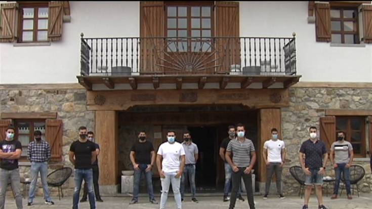 Iker Vicenterekin egon gara, Aizkolarien joan den asteko  prentsa agerraldiaren harira