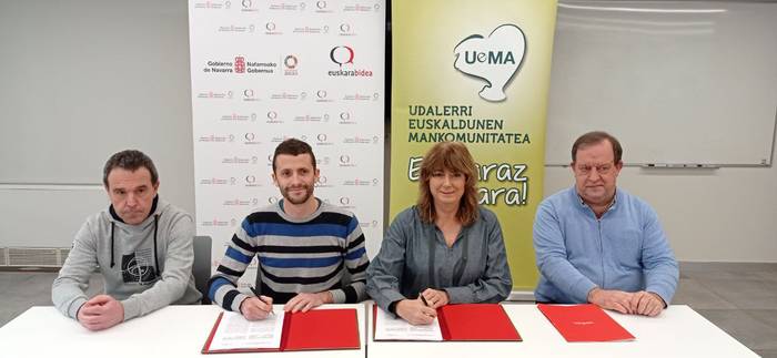 UEMAk eta Nafarroako Gobernuak hitzarmena sinatu dute lehen aldiz, arnasguneetan euskararen erabilera areagotzeko