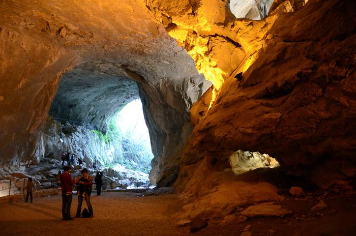 Urte honetan goiti egin dute Nafarroan ostatu hartu duten turisten kopuruak eta egonaldien iraupenak