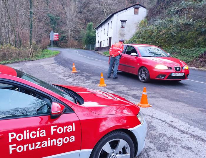 Igandetik aurrera ez da legezko mugarik izanen Hego Euskal Herrian batetik bestera bidaiatzeko