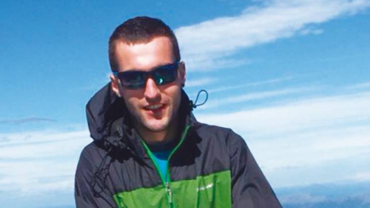 «Pilotuak kopilotuarengan konfiantza osoa izan behar du»