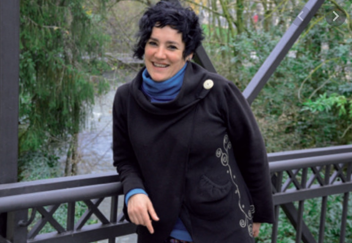 'Askatu edo moztu. Euskal Hezkuntzagintzaren erronka zahar eta berriak' liburua aurkeztuko du Nora Salbotxek Elizondon