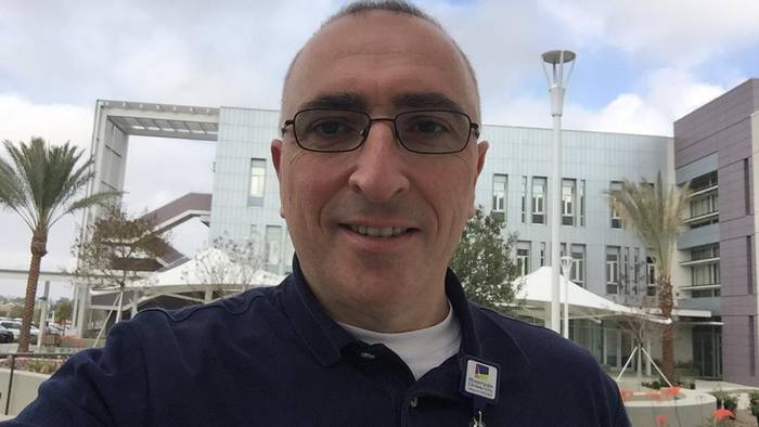«Osasun sistema aldatzen ez bada sistema publikoak gainezka eginen du»