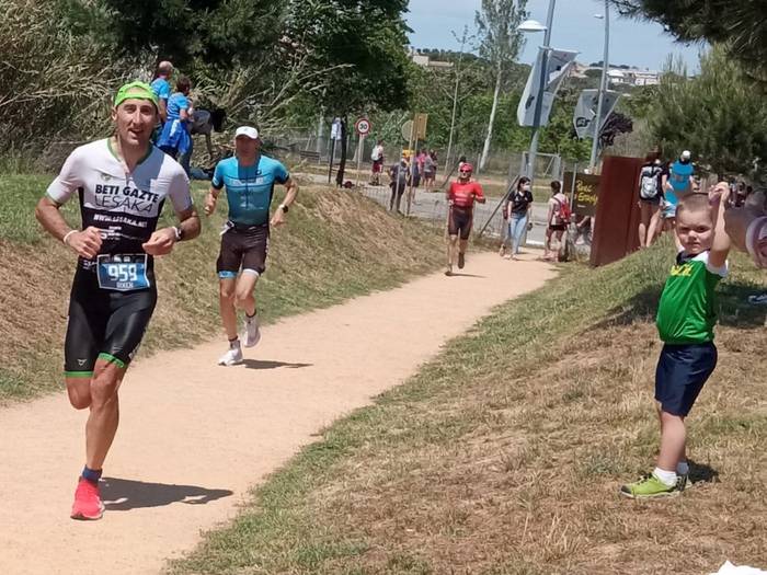 50 urte betetzekotan dela bere 27. Ironman proba osatu du Bixente Igarzabal lesakarrak