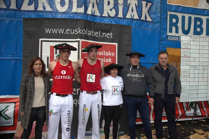 Maika Ariztegi iturendarrak irabazi du Urrezko Emakume Aizkolarien Banakako txapelketa
