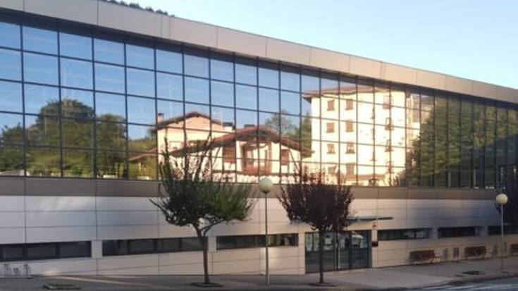 Leitzako kiroldegia kanpotik_Gida