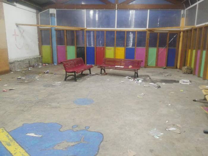 Leitzako Udalak Atzea estalpea zikin agertu dela salatu du