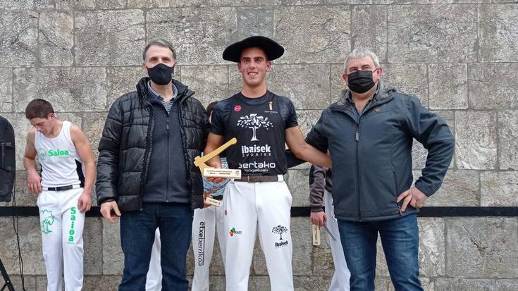 Iker Vicentek Nafarroako txapel nagusia jantzi du zazpigarren aldiz Labaienen