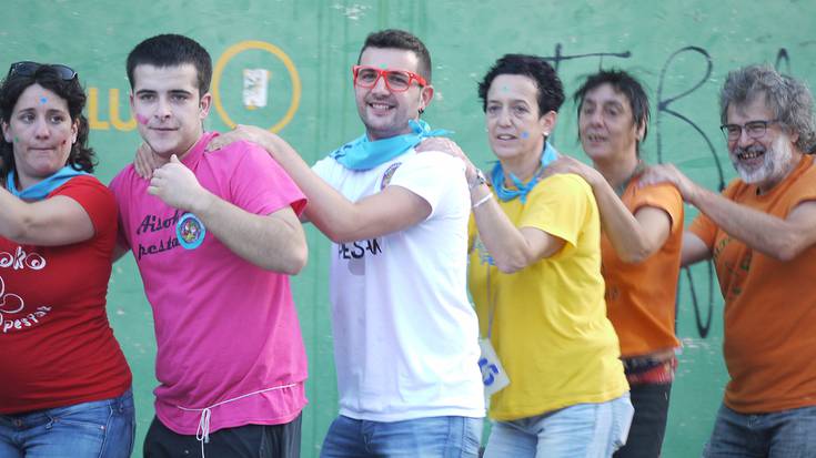 Aresoko festetako herri bazkarian izena emateko azken egunak dira