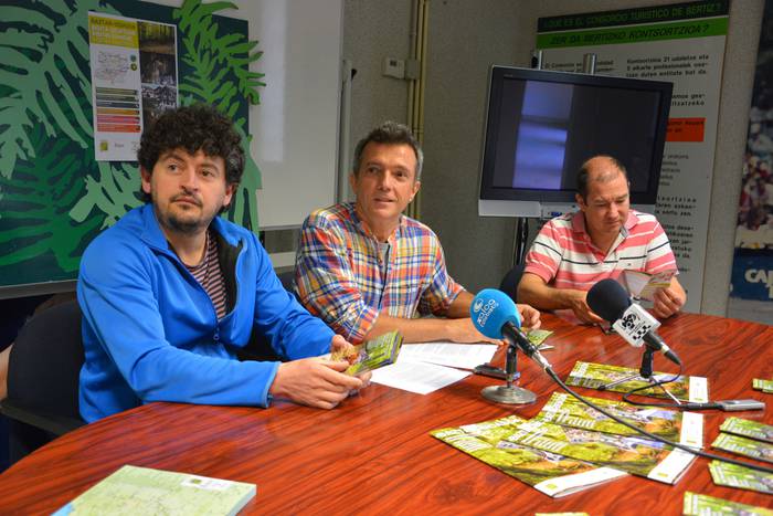 Baztan-Bidasoa Turismoak Bisita Gidatuen eskuorri berritua aurkeztu du