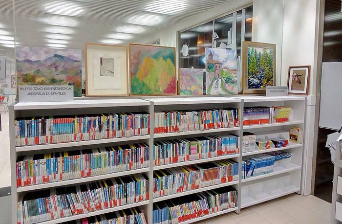 Arteka proiektua martxan paratu dute Baztango liburutegi publikoan