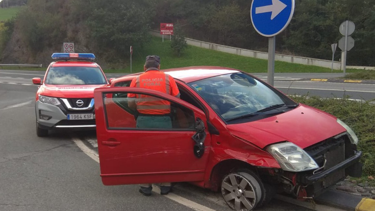 Foruzainek auto-gidari bat atxilotu dute Sunbillan