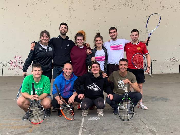 Baztango Gazte Asanbladak frontenis txapelketa egin du asteburuan giro ederrean