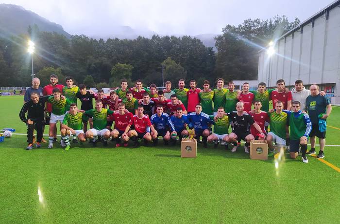 Etxean gelditu da Baztango udalaren futbol txapelketa