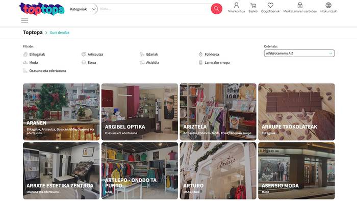 Toptopa plataformako hainbat dendatan merkealdian daude