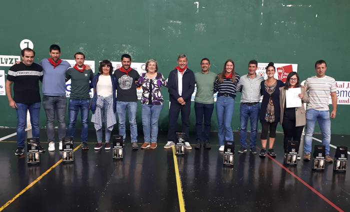 Herriko kirolariak omendu dituzte Doneztebeko erremonte jaialdian