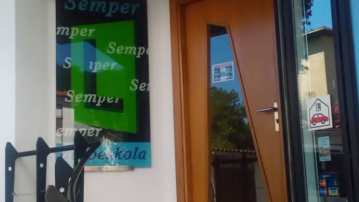 SEMPER AUTOESKOLA