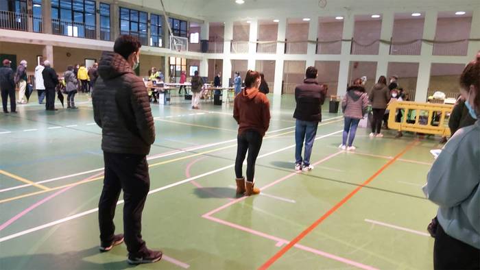 Asteazkenean baheketa eginen diete Bortzirietako 14 eta 29 urte bitarteko gazteei Lesakako pilotalekuan