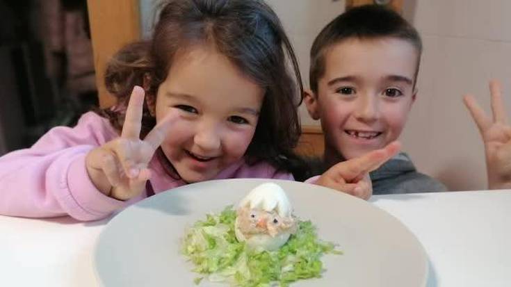 Pintxo goxoak dastatu ondotik ametsetako oporleku bila hasi dira Etxalarren
