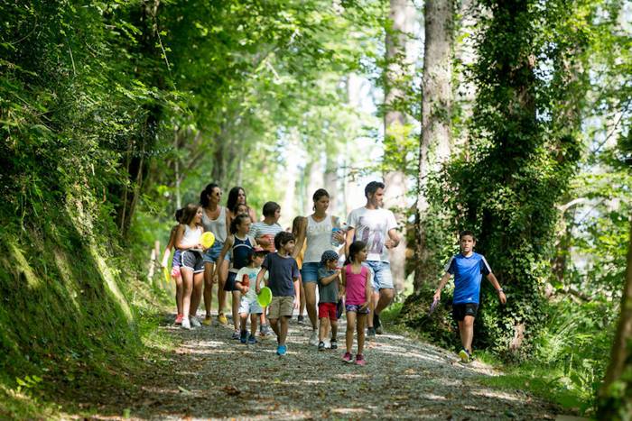 Inoiz baino bisita gidatu gehiago prestatu ditu Baztan-Bidasoa Turismo Elkarteak