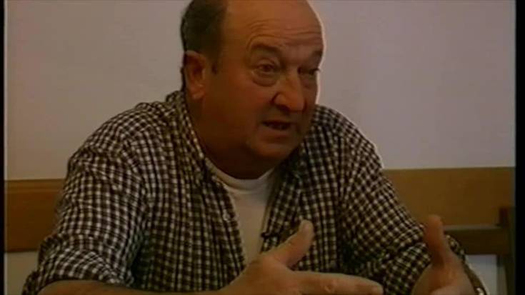 Dionisio Mujika bertsozalea omendu zuten Lesakan 1999an