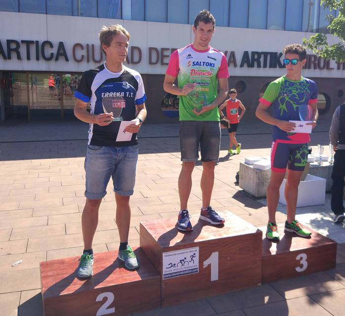 Aritz Perez beratarra bigarren izan da Nafarroako aquatlon txapelketan