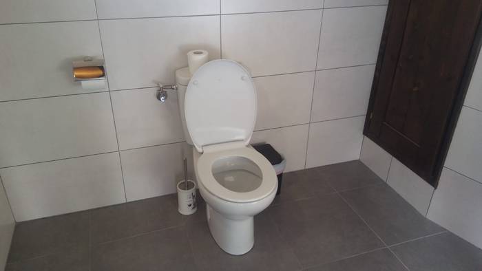 Azpilkuetan komun publikoak egin dituzte auzolanean