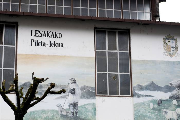 Arkupe elkartearen eskuz binakako pilota txapelketako senior mailako hiru partida jokatuko dituzte ortzegunean Lesakan