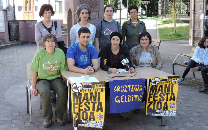 Apirilaren 23ko manifestazioan parte hartzeko deia egin du Aroztegia eta gero zer? Plataformak
