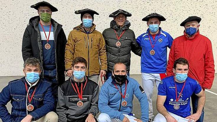 Narbarteko David Albiasu txapeldun Nafarroako banakako paleta gomako txapelketan