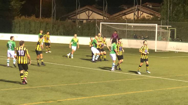 Jautsiera postuetatik atera da Beti Gazteko gizonezkoen futbol talde nagusia
