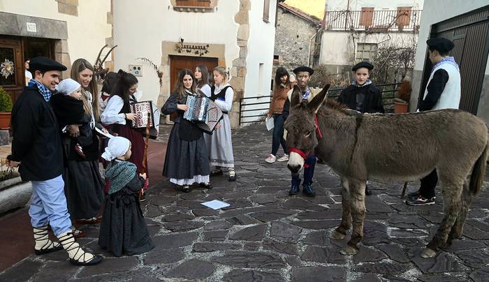 Beintza-Labaienera ere iritsi da Olentzero