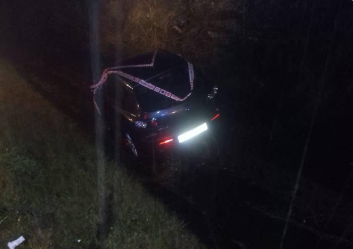 Bertze auto istripu bat Almandoz inguruan