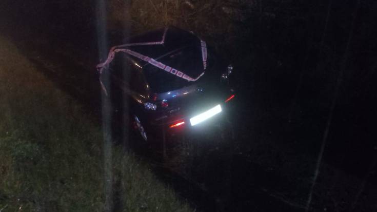 Bertze auto istripu bat Almandoz inguruan