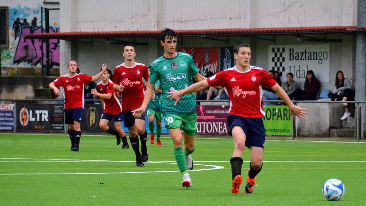 Hirugarren mailara igo ahal izateko azken bala izanen du Baztan futbol taldeak