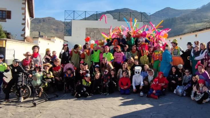 Giro bikaina izan dute Beintza-Labaiengo inauterietan