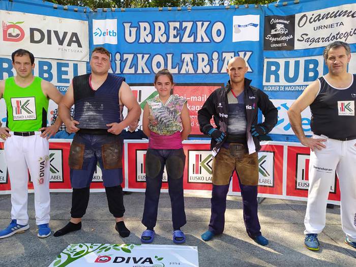Urrezko Banakako Aizkolari Txapelketako finalerdietarako txartela nagusitasunez lortu du Jon Rekondok