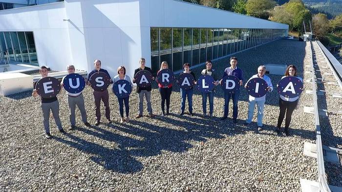 Laboral Kutxa Euskaraldiarekin bat