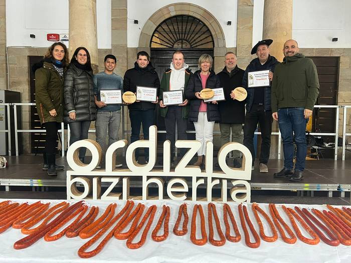 Lizarraga harategiak bigarren postua lortu du Euskal Herriko txistorra lehiaketan