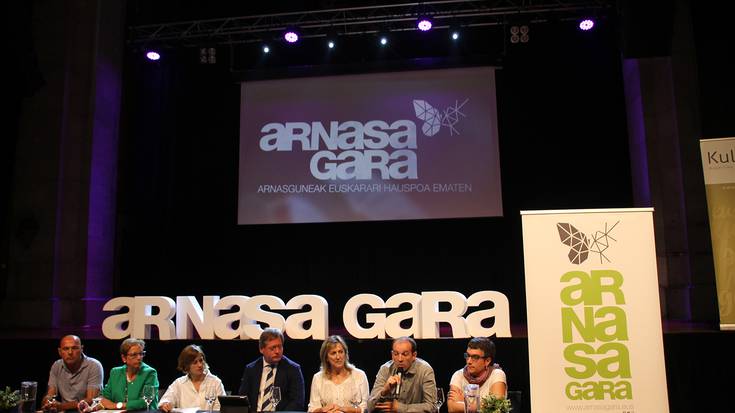 ‘Arnasa gara’ kanpaina aurkeztu du UEMAk  arnasguneek duten garrantzia nabarmentzeko